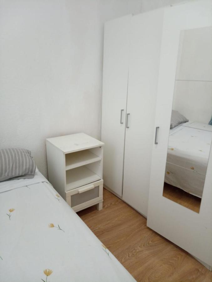 Apartamento En Francos Rodriguez, Junto A Bravo Murillo Apartment Madrid Bagian luar foto
